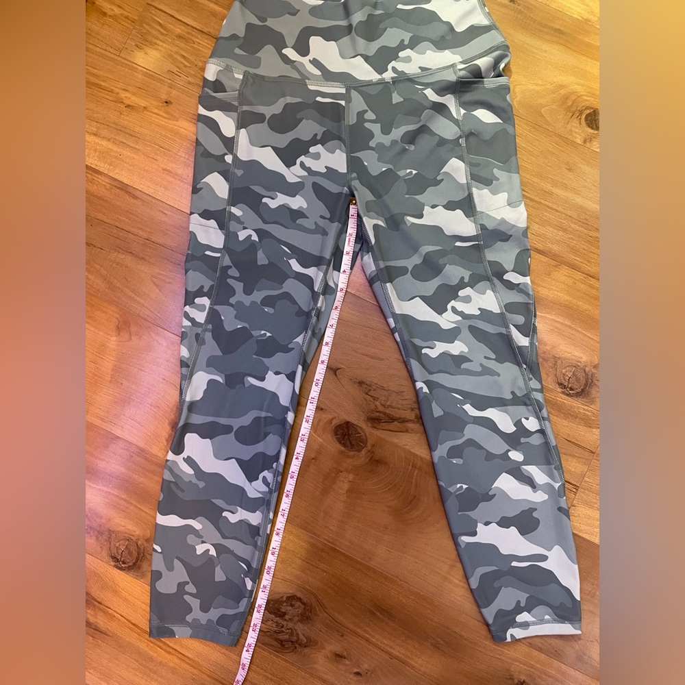 Rbx camo leggings